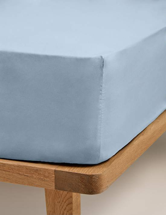 Egyptian Cotton 230 Thread Count Extra Deep Fitted Sheet