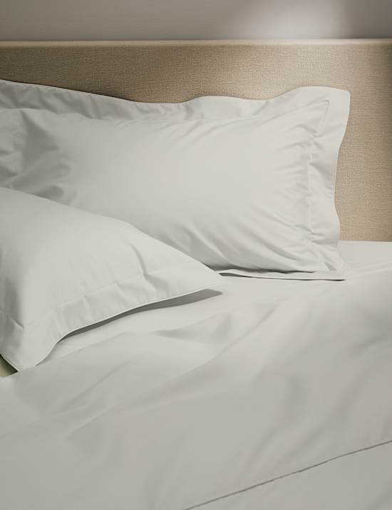 2 Pack Egyptian Cotton 230 Thread Count Crisp Oxford Pillowcases