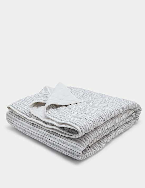 Colcha 100 % algod&oacute;n acolchada a rayas