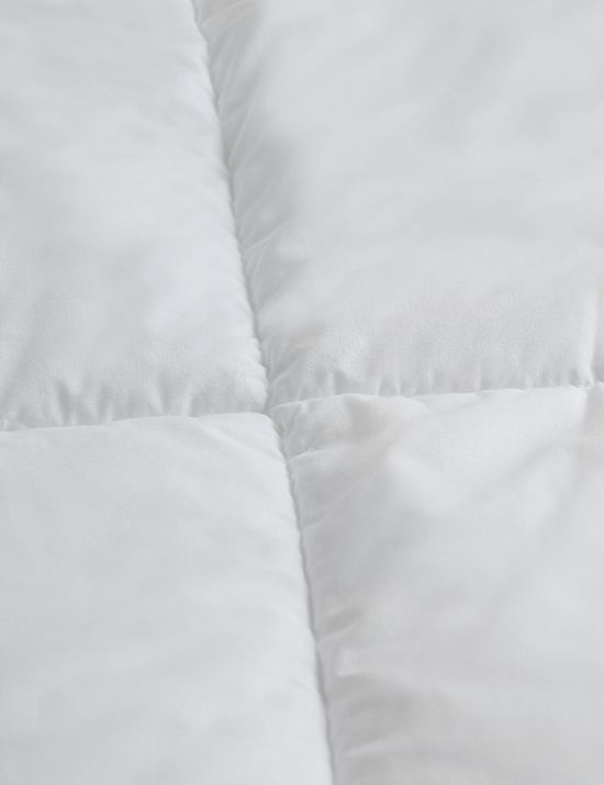 Luxury Down Alternative Mattress Topper
