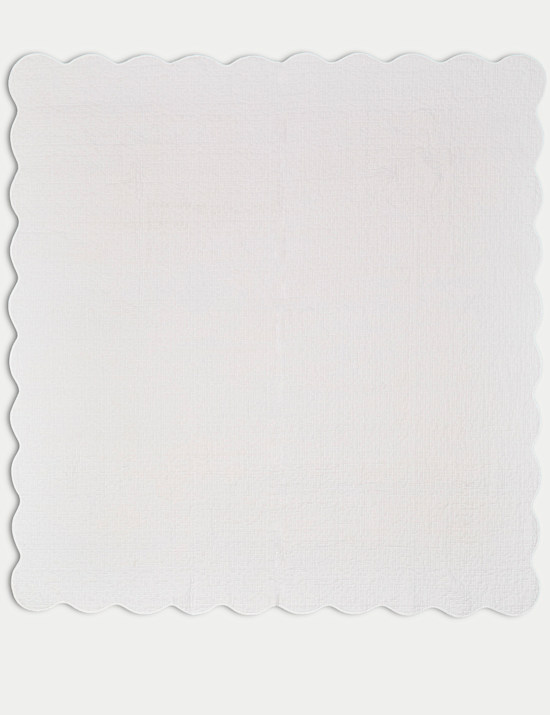 Quilted Scallop Bedspread