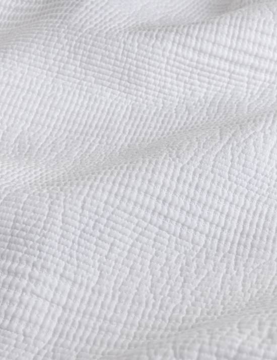 Dessus de lit en coton c&ocirc;tel&eacute; avec lin