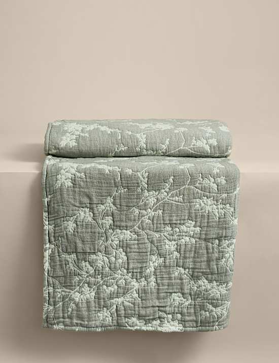 Pure Cotton Floral Jacquard Bedspread