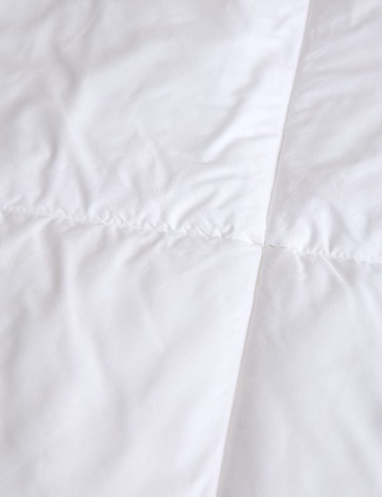 Luxusní přikrývka z alternativního peří, 7,5 tog