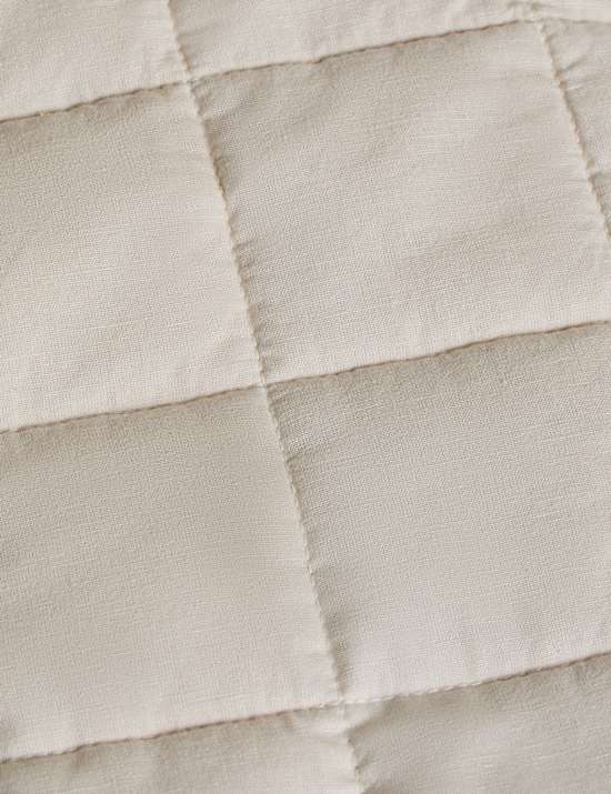 Cotton Rich Quilted Bedspread with Linen