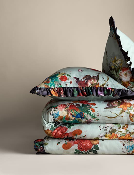 Pure Cotton Printed Ruffle Edge Bedding Set