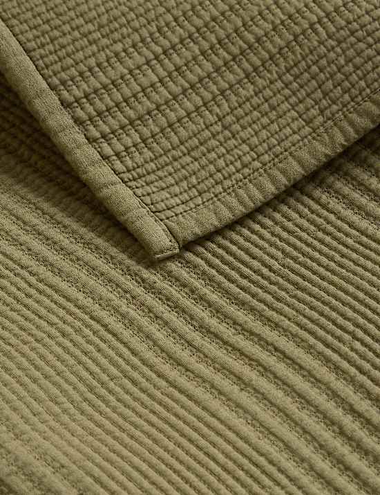 Cotton Rich Ribbed Bedspread with Linen