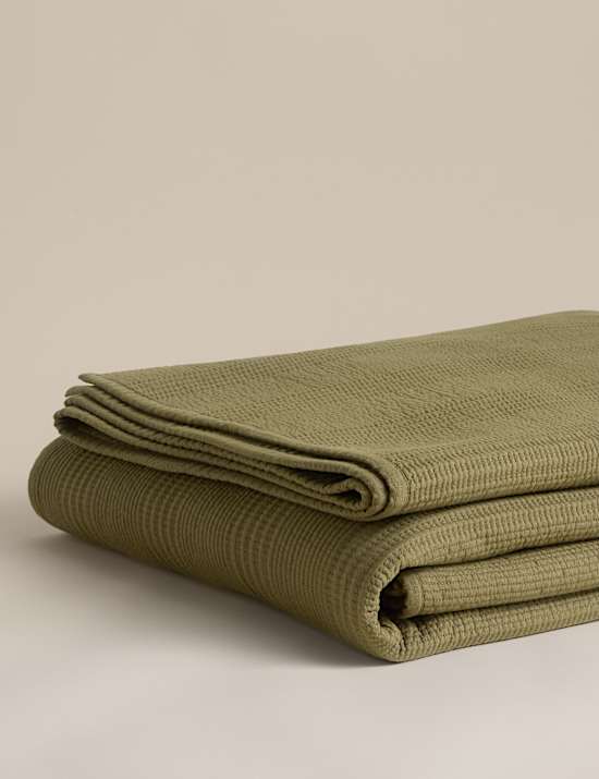 Cotton Rich Ribbed Bedspread with Linen