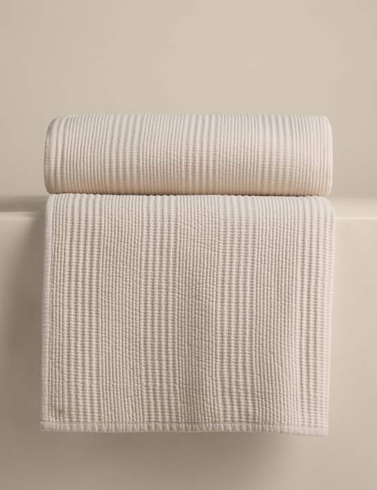 Cotton Rich Ribbed Bedspread with Linen