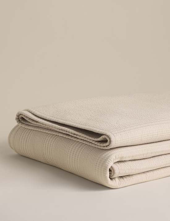 Cotton Rich Ribbed Bedspread with Linen