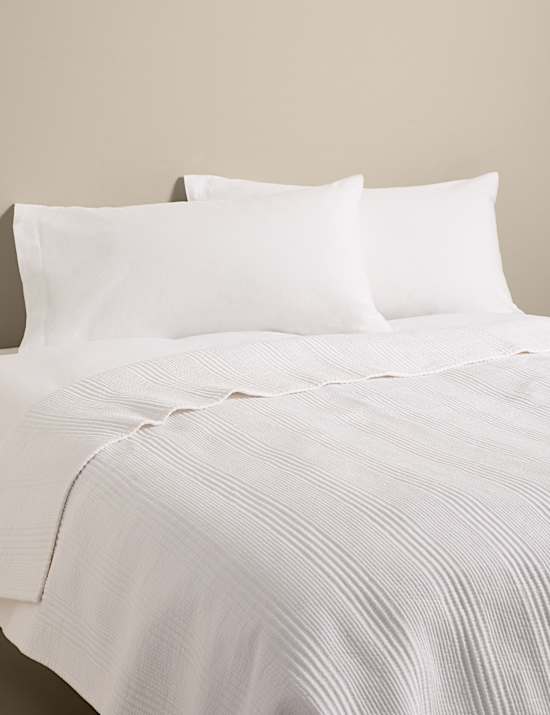Dessus de lit en coton c&ocirc;tel&eacute; avec lin