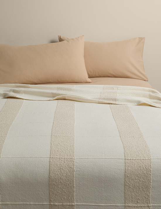 Bedding sets