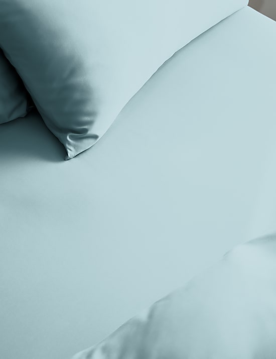 The Ultimate Soft & Silky Multi-Depth Fitted Sheet