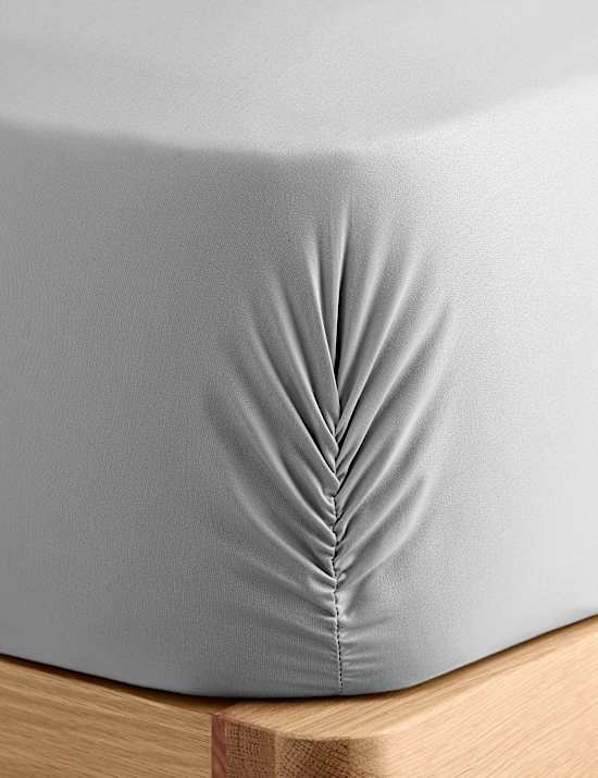 The Ultimate Soft & Silky Multi-Depth Fitted Sheet