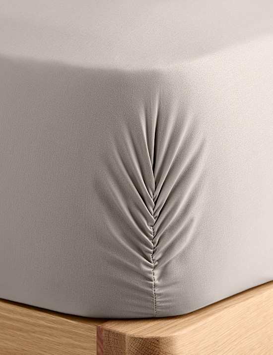 The Ultimate Soft & Silky Multi-Depth Fitted Sheet