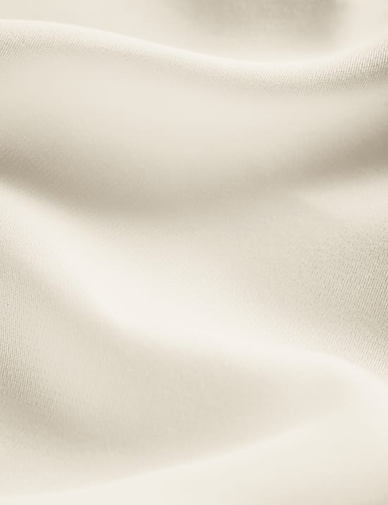 The Ultimate Soft & Silky Multi-Depth Fitted Sheet