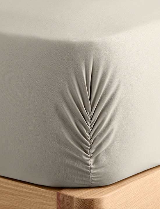 The Ultimate Soft & Silky Multi-Depth Fitted Sheet