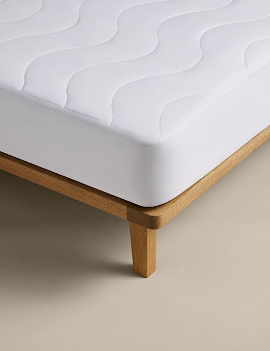 Mattress protectors & toppers