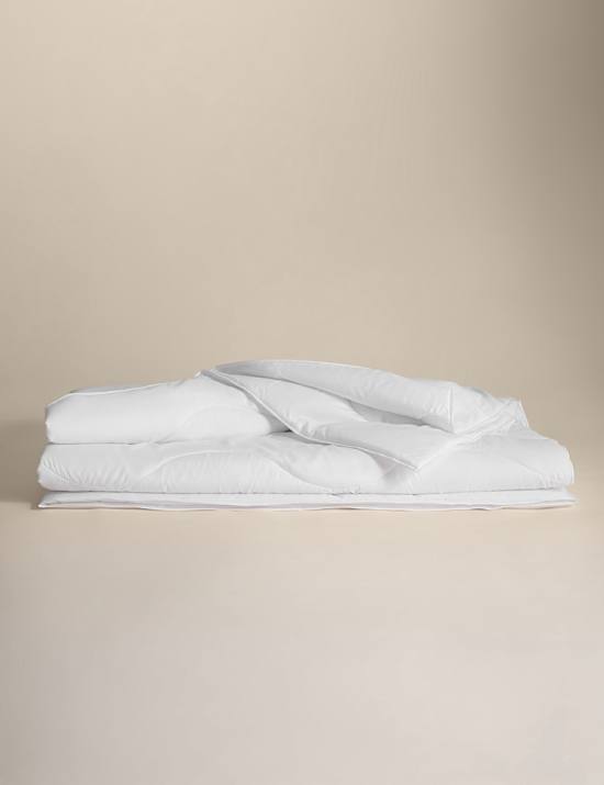 Antialergenní prošívaná přikrývka Plus s hodnotou tog 2,5