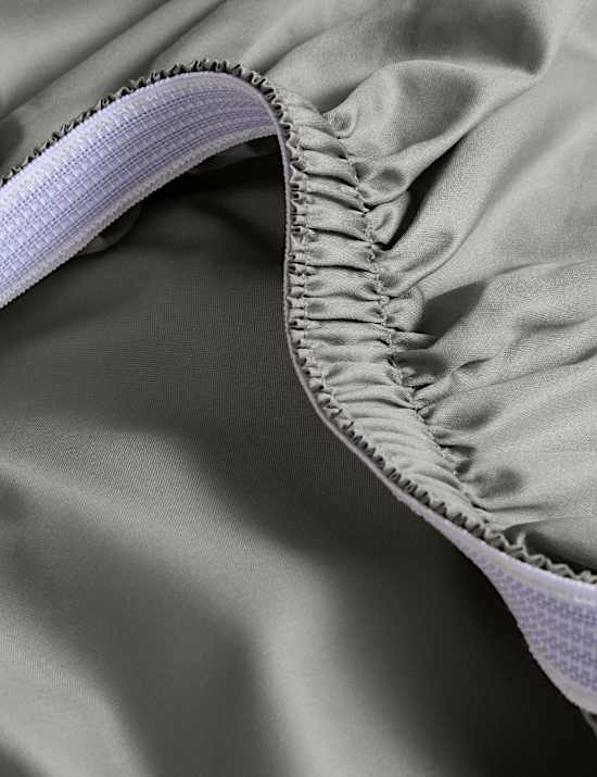 Drap-housse soyeux StayPut en coton &eacute;gyptien avec une densit&eacute; de tissage de 400 fils