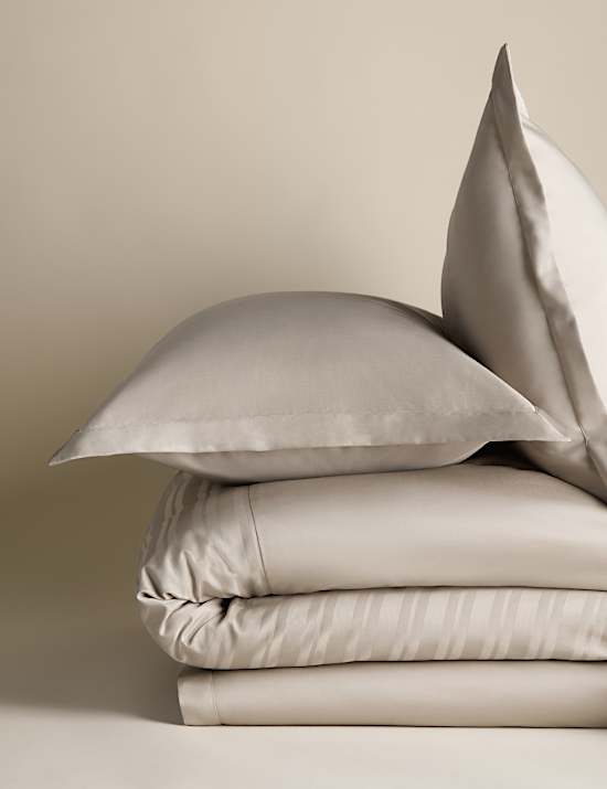 Zuiver katoenen beddengoedset met ingeweven strepen