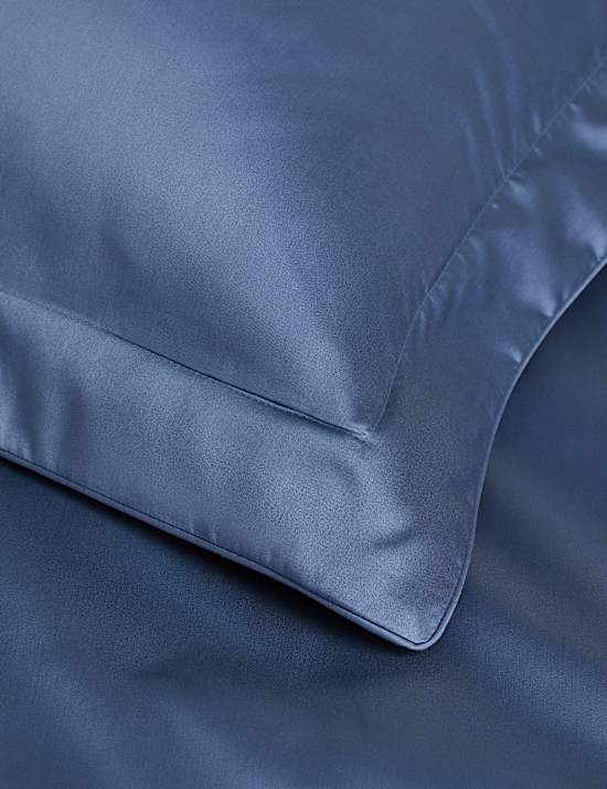 Egyptian Cotton 230 Thread Count Silky Oxford Pillowcases