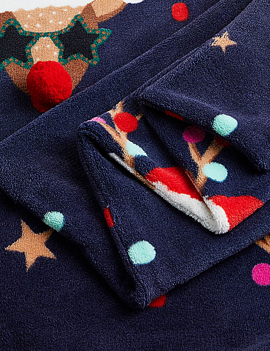 Fleece Reindeer Pom Pom Bedding Set