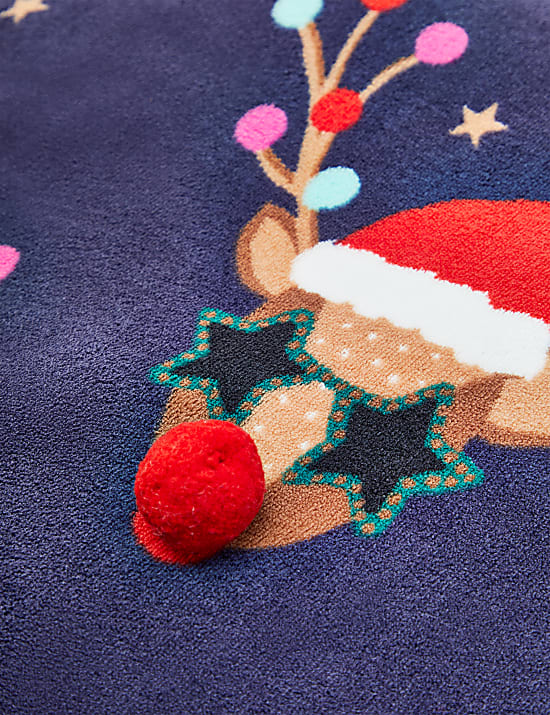 Fleece Reindeer Pom Pom Bedding Set