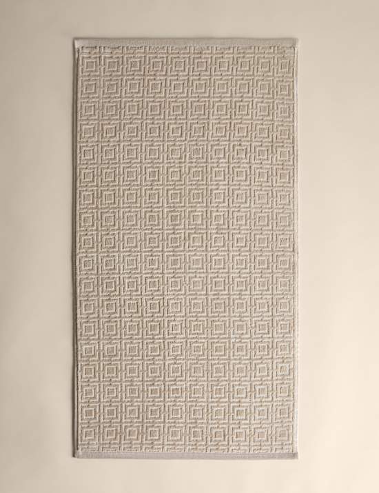 Ručník s geometrickým vzorem