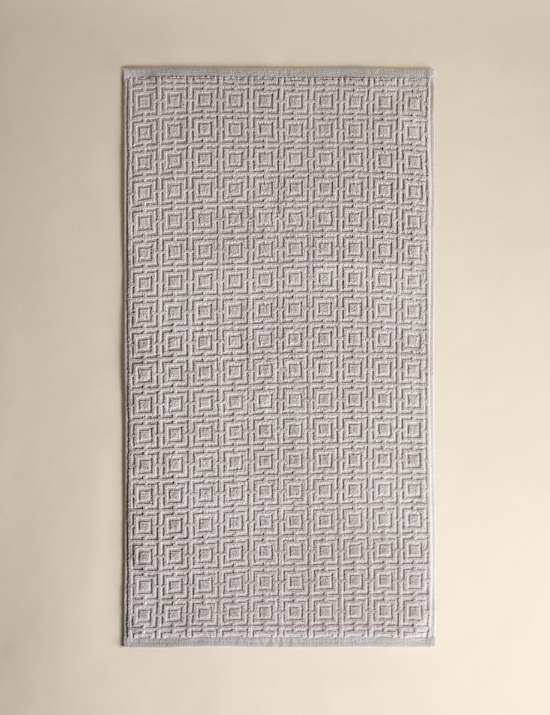 Geometric Towel