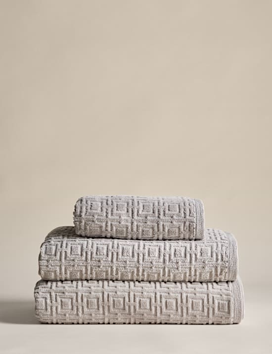 Geometric Towel