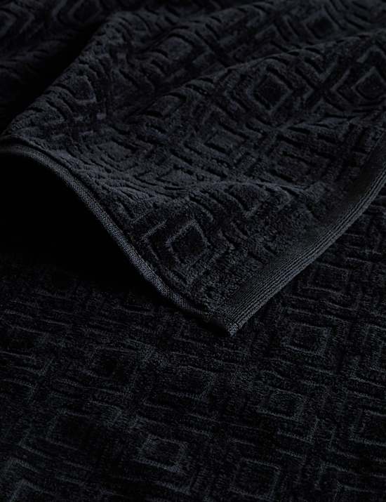 Geometric Towel