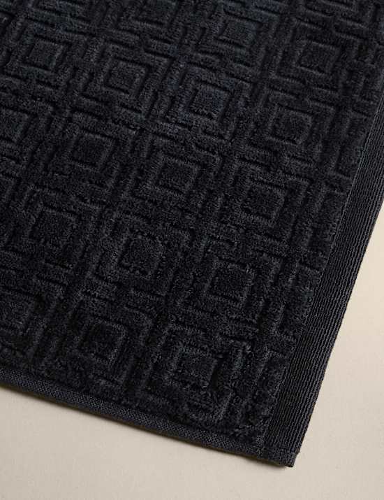 Geometric Towel