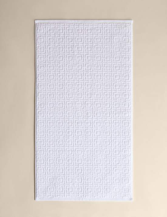 Handtuch mit geometrischem Muster