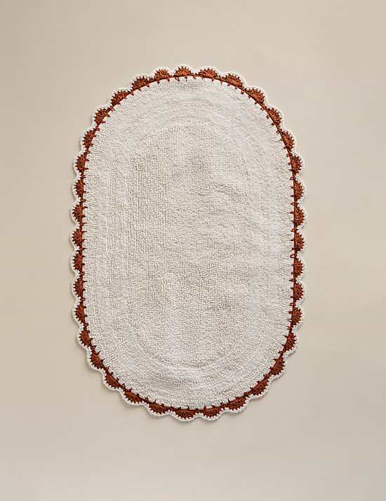 Pure Cotton Scallop Oval Bath Mat