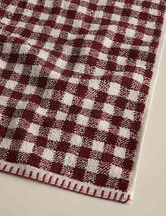 Zuiver katoenen, geborduurde handdoek met gingham-ruiten
