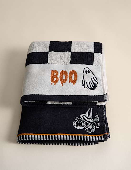 Set of 2 Halloween Hand Towels