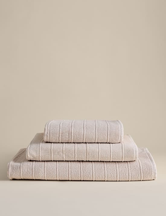 Serviette en coton &eacute;gyptien &agrave; rayures