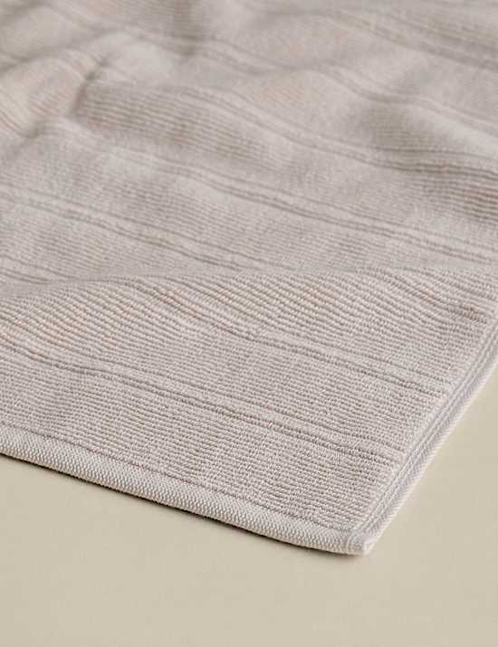 Serviette en coton &eacute;gyptien &agrave; rayures