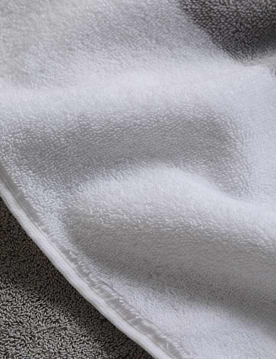 Serviette en coton turc &agrave; bande centrale