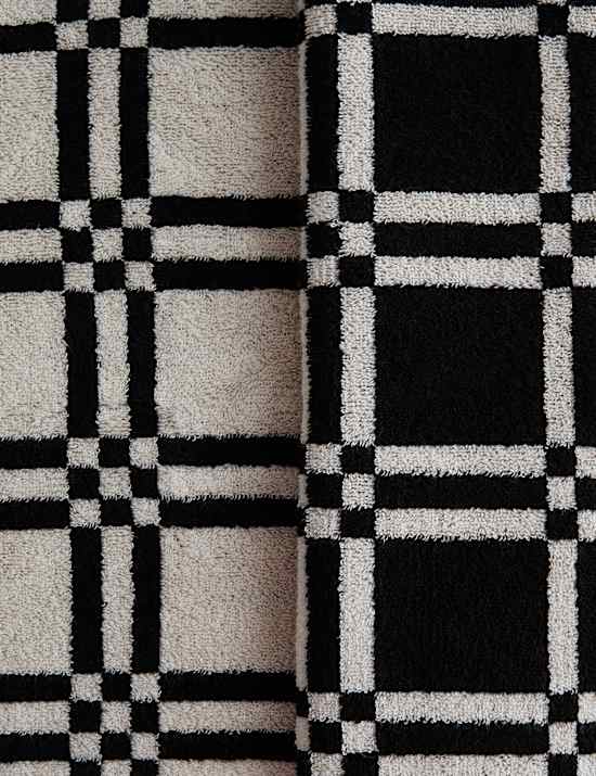 Kelly Hoppen Pure Cotton Geometric Towel