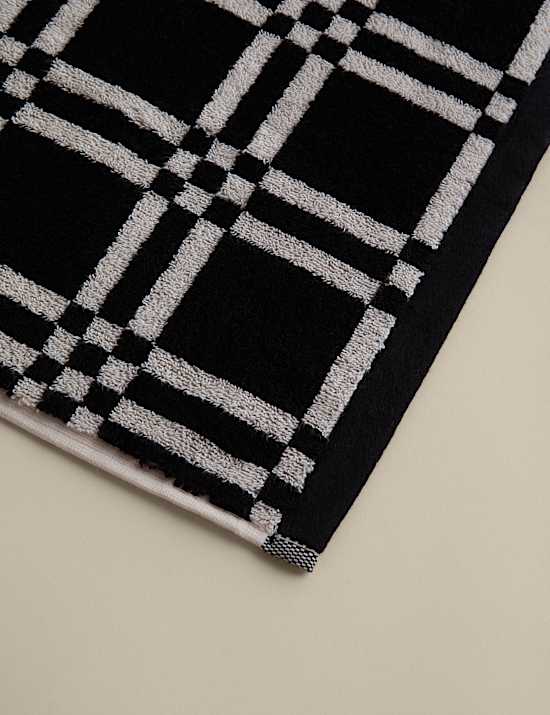 Kelly Hoppen Pure Cotton Geometric Towel