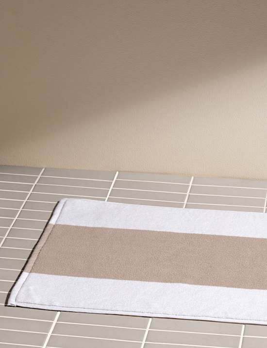Pure Cotton Central Band Bath Mat