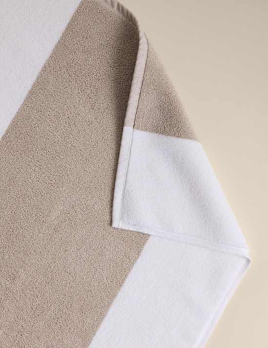 Pure Cotton Central Band Bath Mat