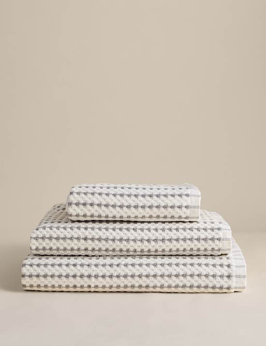 Serviette 100 % coton &agrave; pois et &agrave; rayures