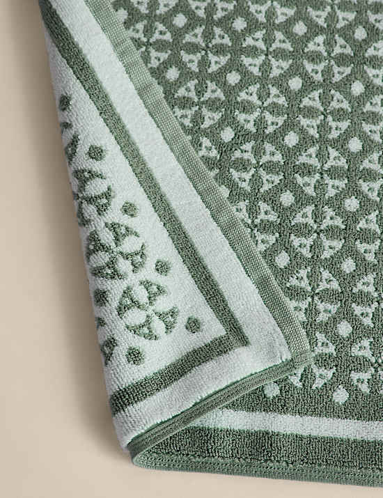 Pure Cotton Geometric Bath Mat