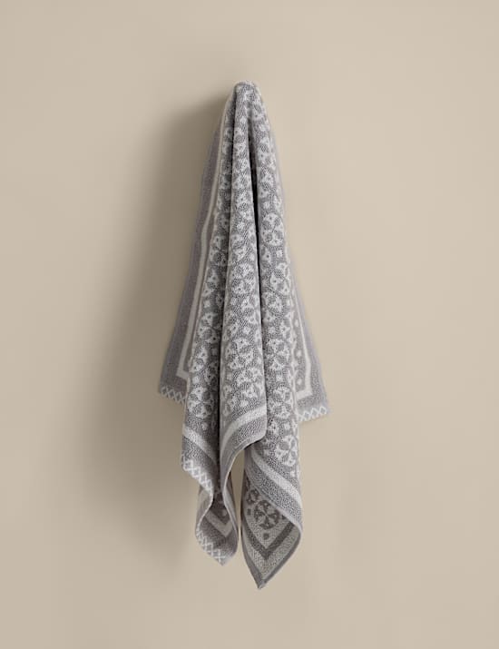 Pure Cotton Geometric Circle Towel