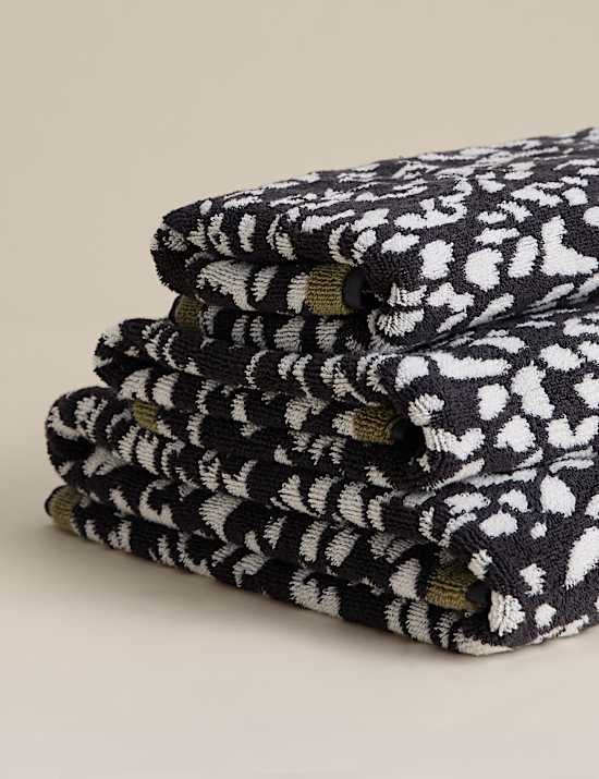 Pure Cotton Leopard Print Towel