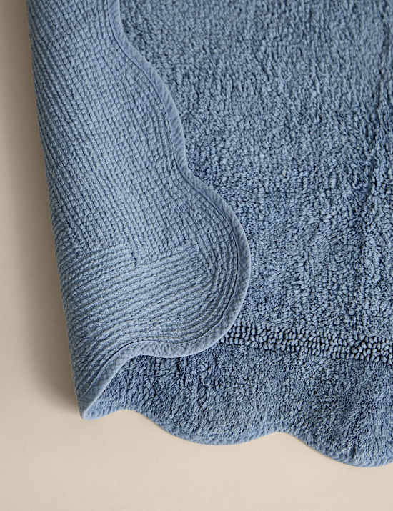 Pure Cotton Scalloped Bath Mat