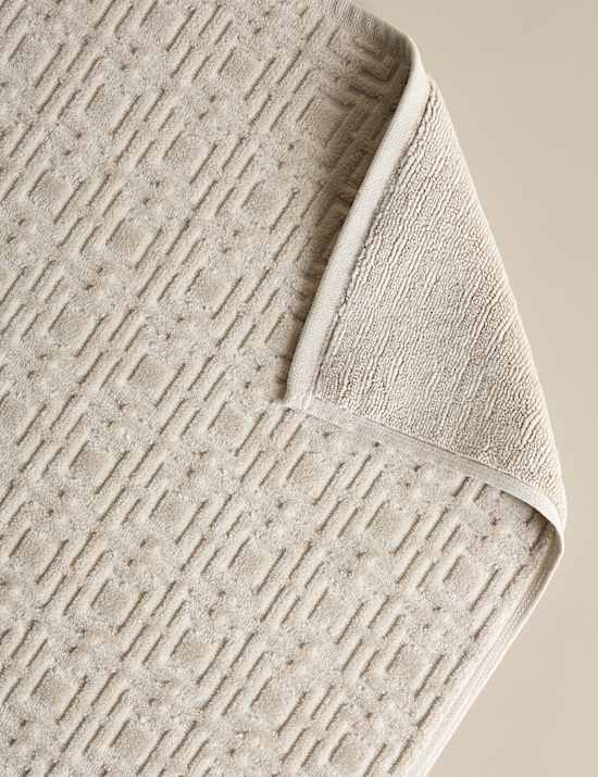 Pure Cotton Velour Geometric Bath Mat